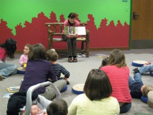 Laura Clark in a Story Hour