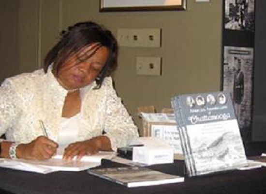 Rita Lorraine Hubbard at a Book Signing