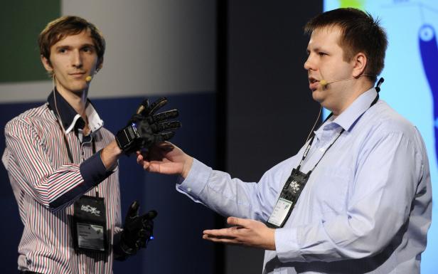 sign language interpreted by glove